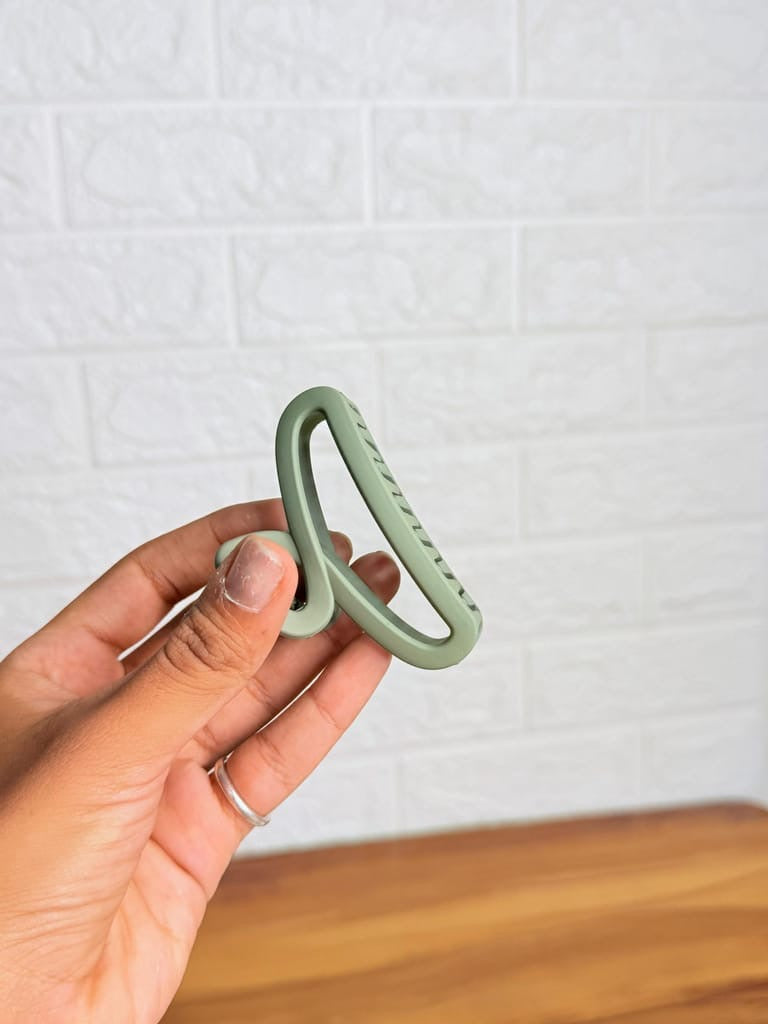 Matte Pastel Claw Clip