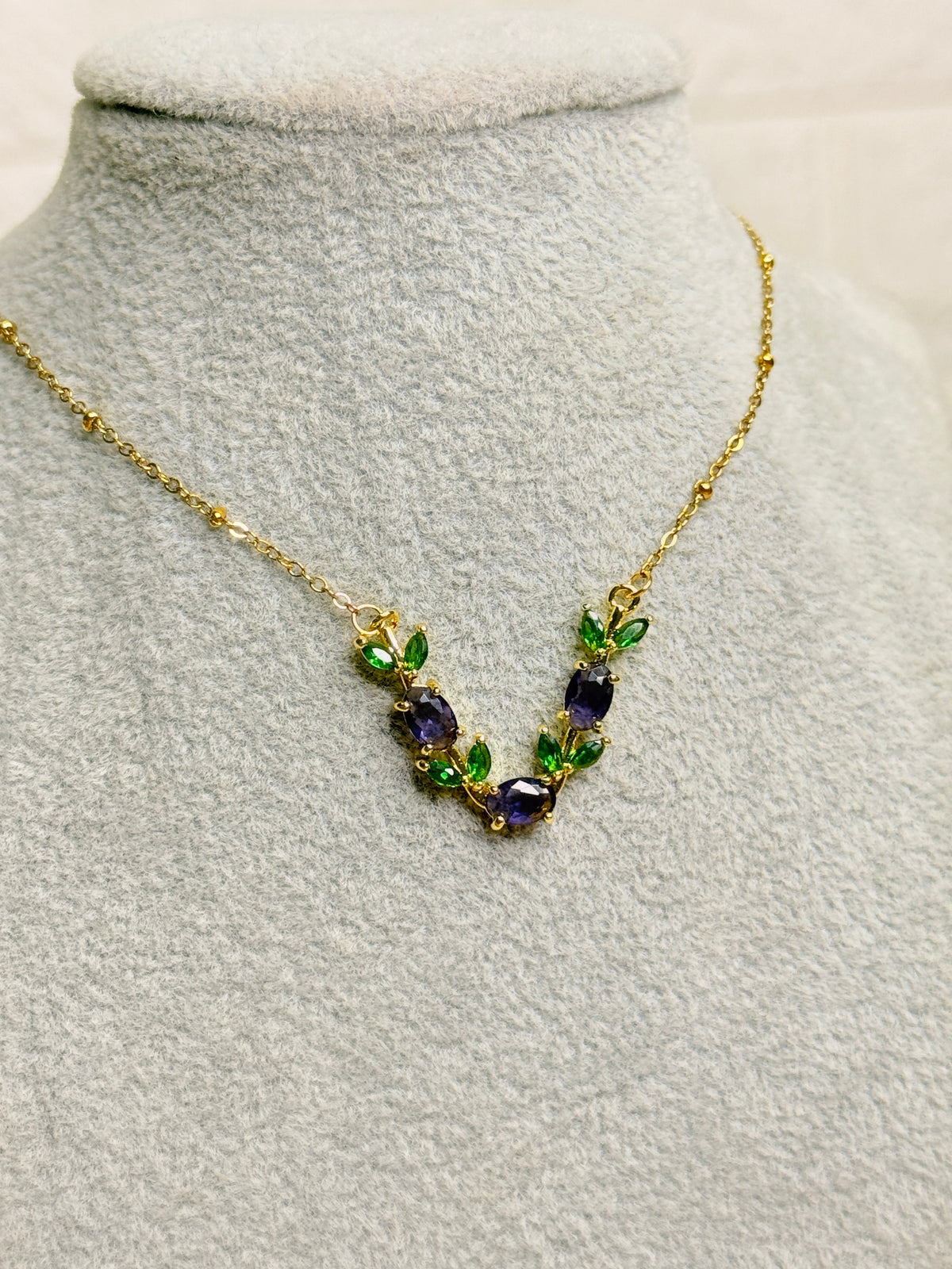 Tulip Necklace