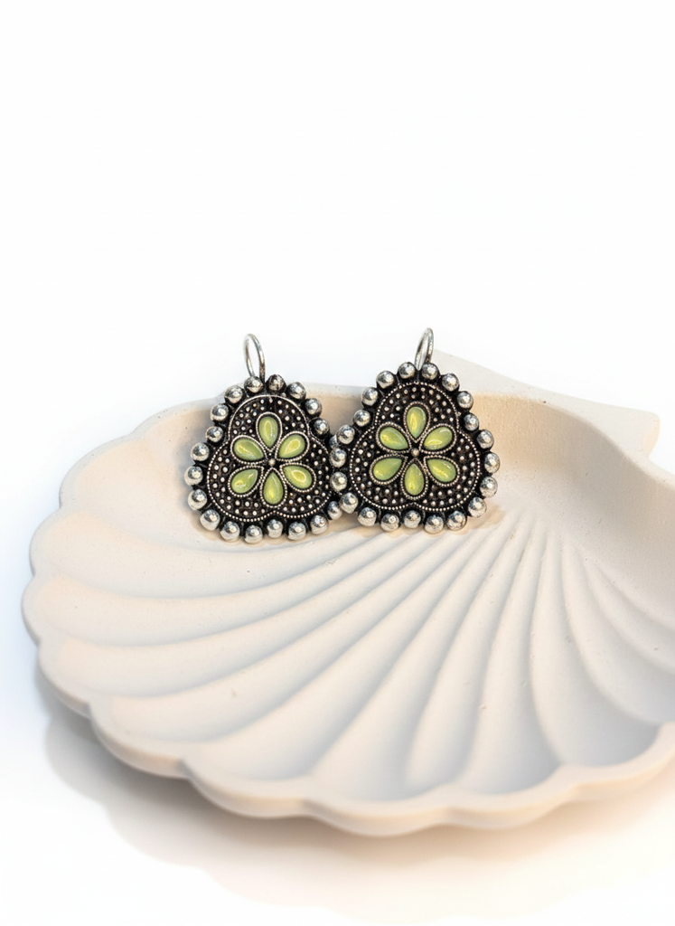 Desi Diva Jhumka (Green)