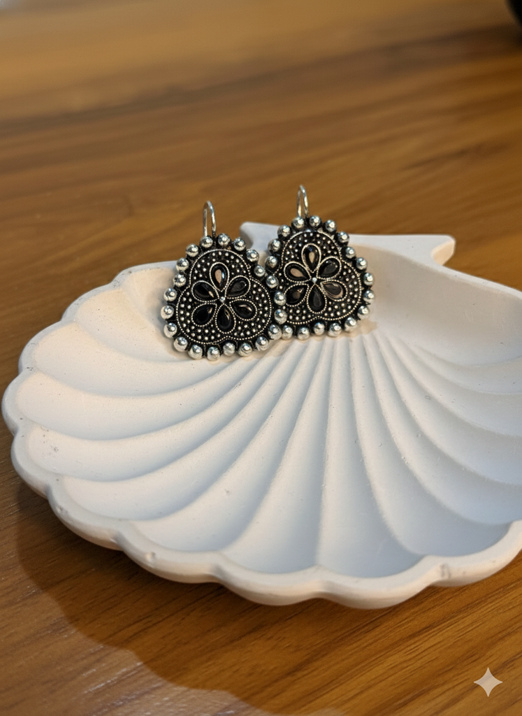 Desi Diva Jhumka (Black)