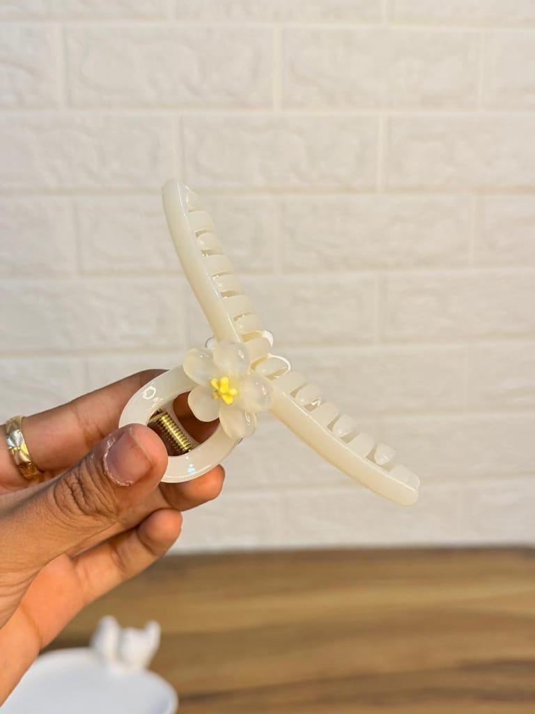 Korean claw