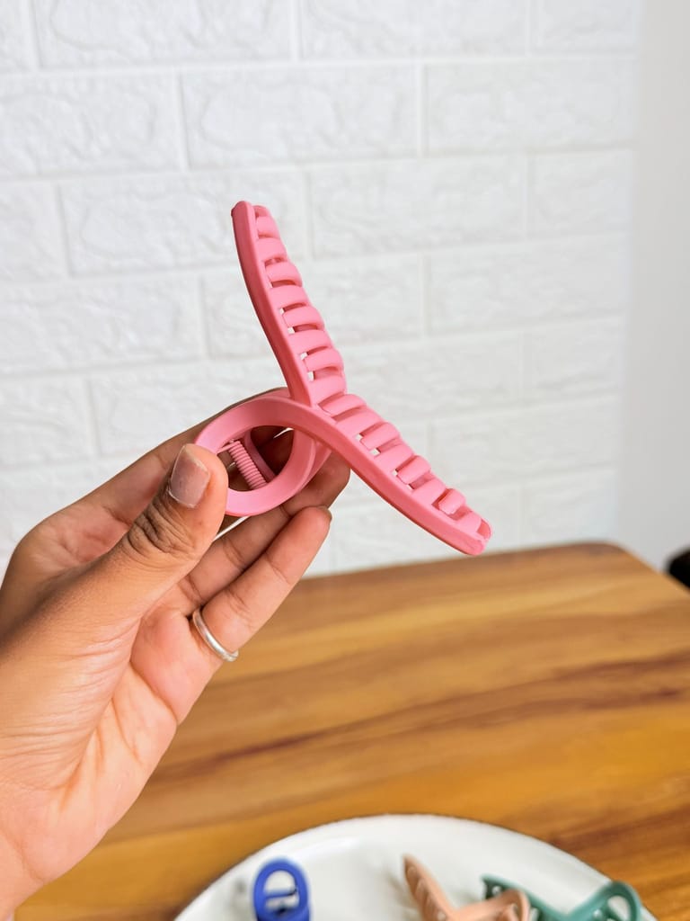 Aura Minimalist Cross Clips