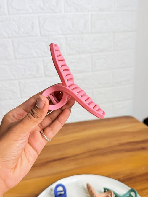 Aura Minimalist Cross Clips