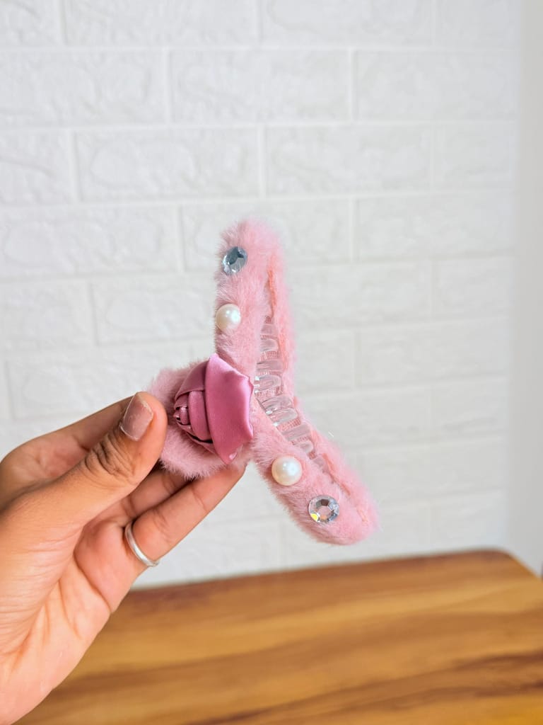 The Velvet Rose Clip
