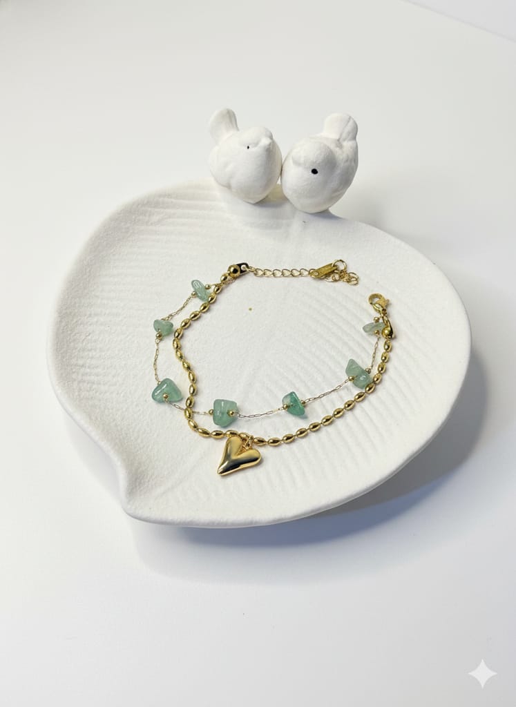 Golden heart and stone bracelet