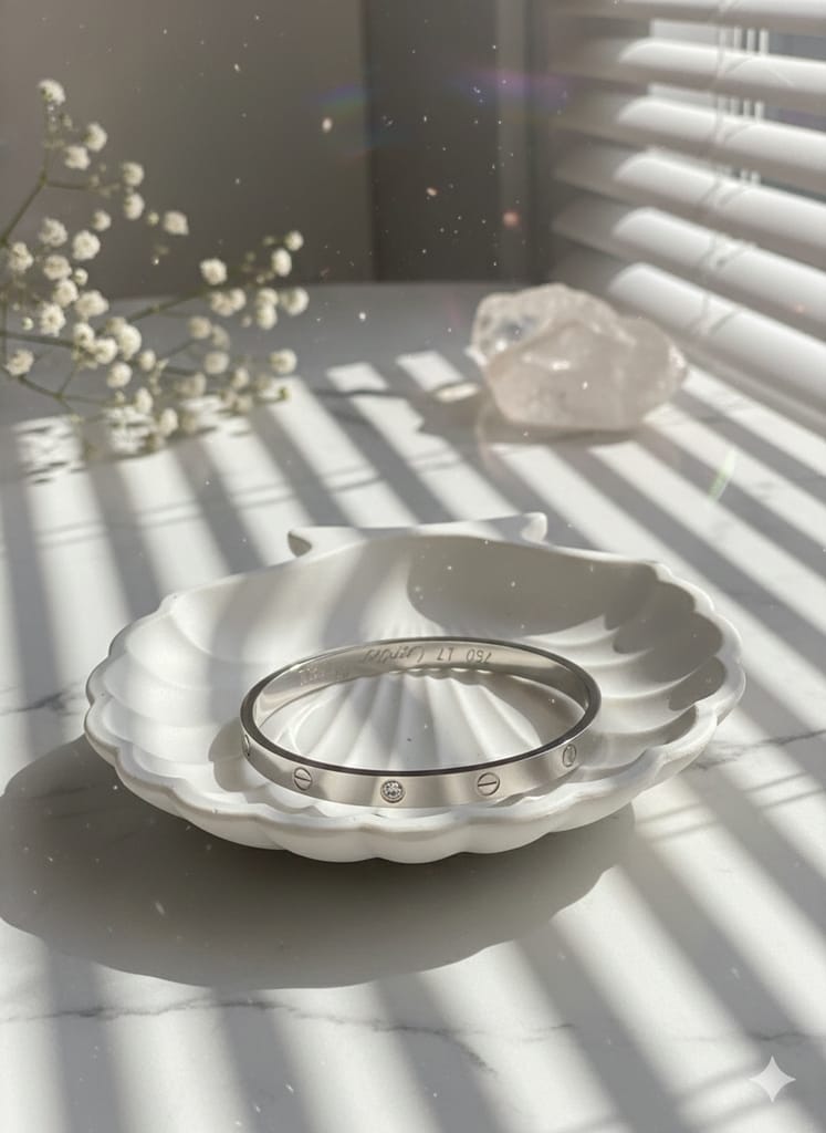 Baby size Cartier (silver)(circular)