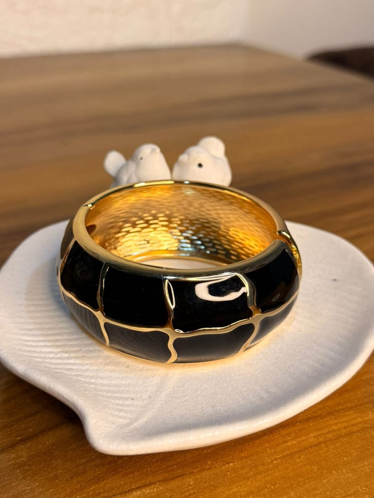 Enamel Bangle (Black)