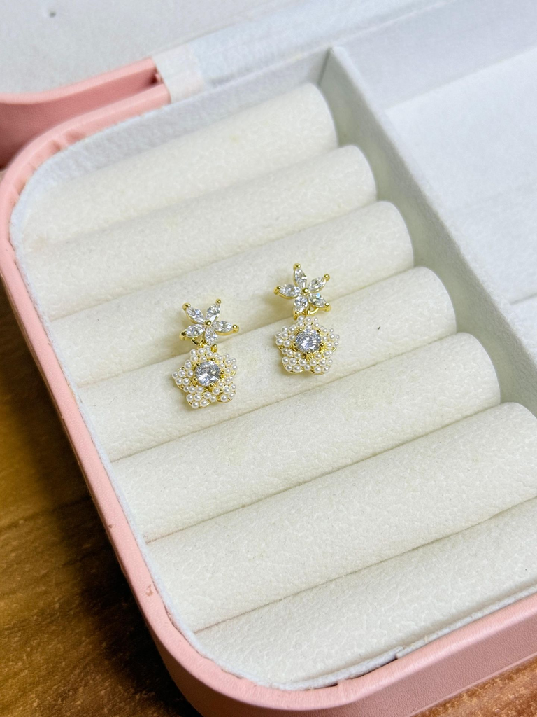 Midnight Jasmine Studs