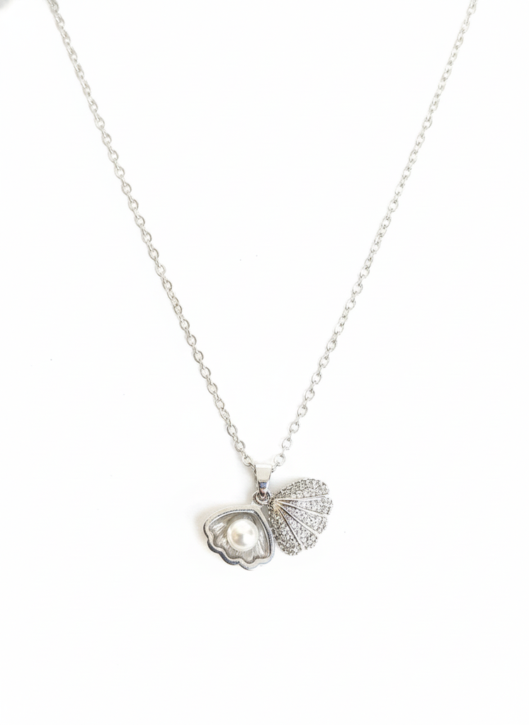 Sea shell pendent