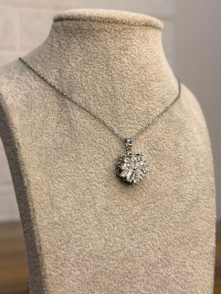 Flower rotation pendant-2
