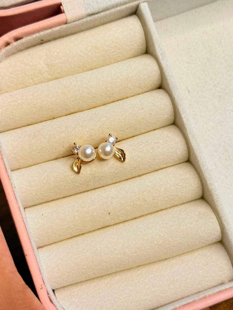 The Shalvika Botanical Pearl Accents