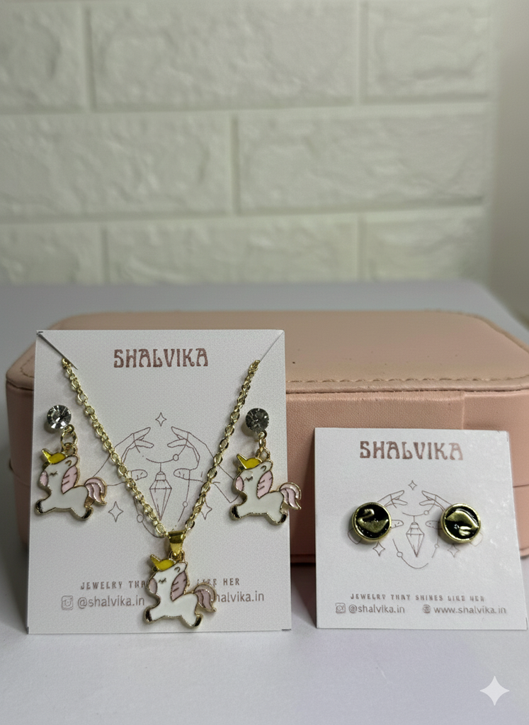 Set with studs (unicorn)