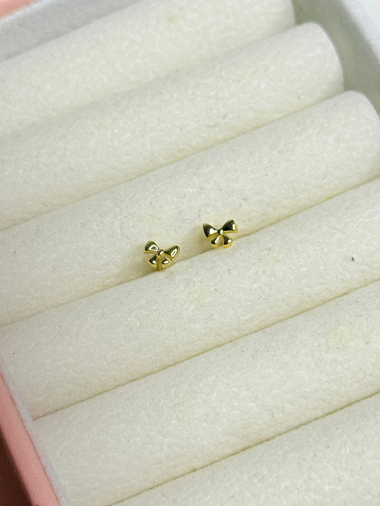 Honey Ribbon Studs