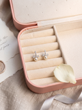 The Juliet Pearl Bows