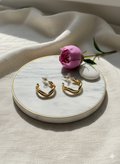 Curved hoops