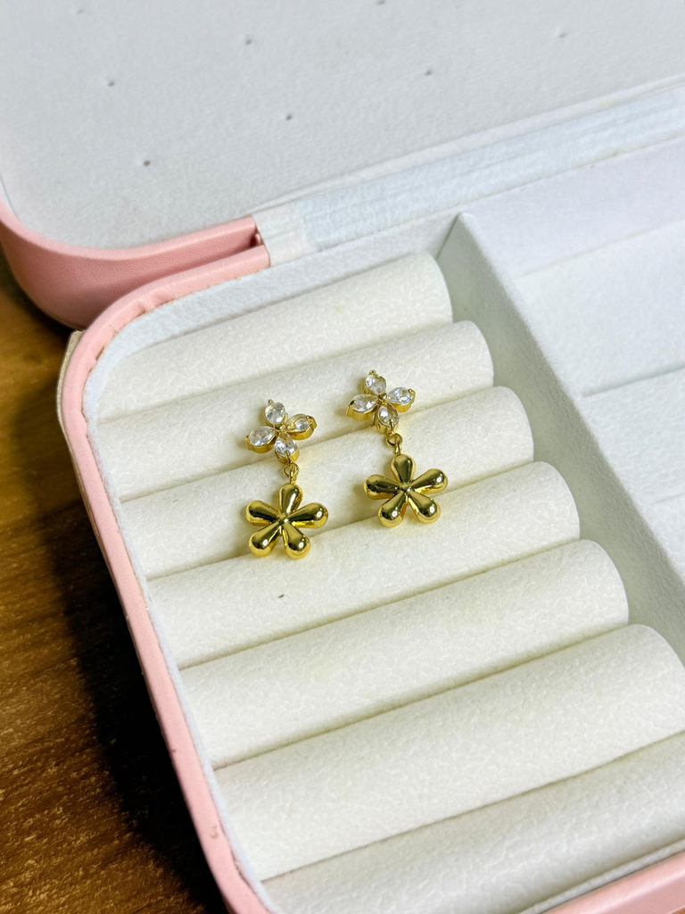 Azalea Sparkle Studs
