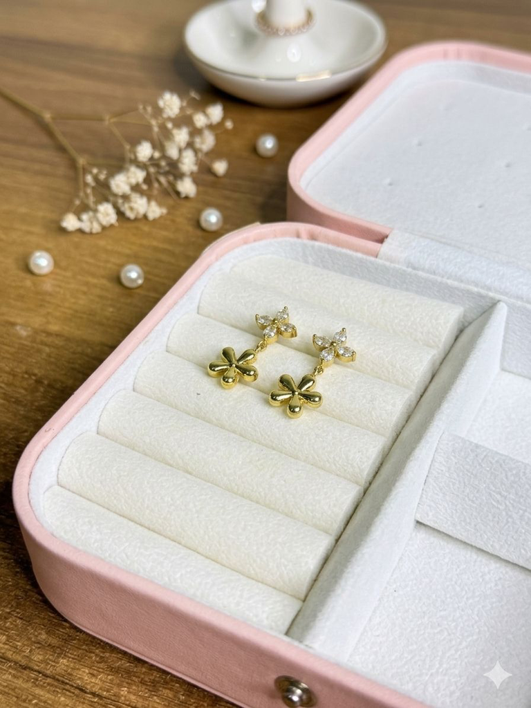 Azalea Sparkle Studs