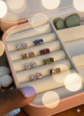 Crystal stud (1 unit)