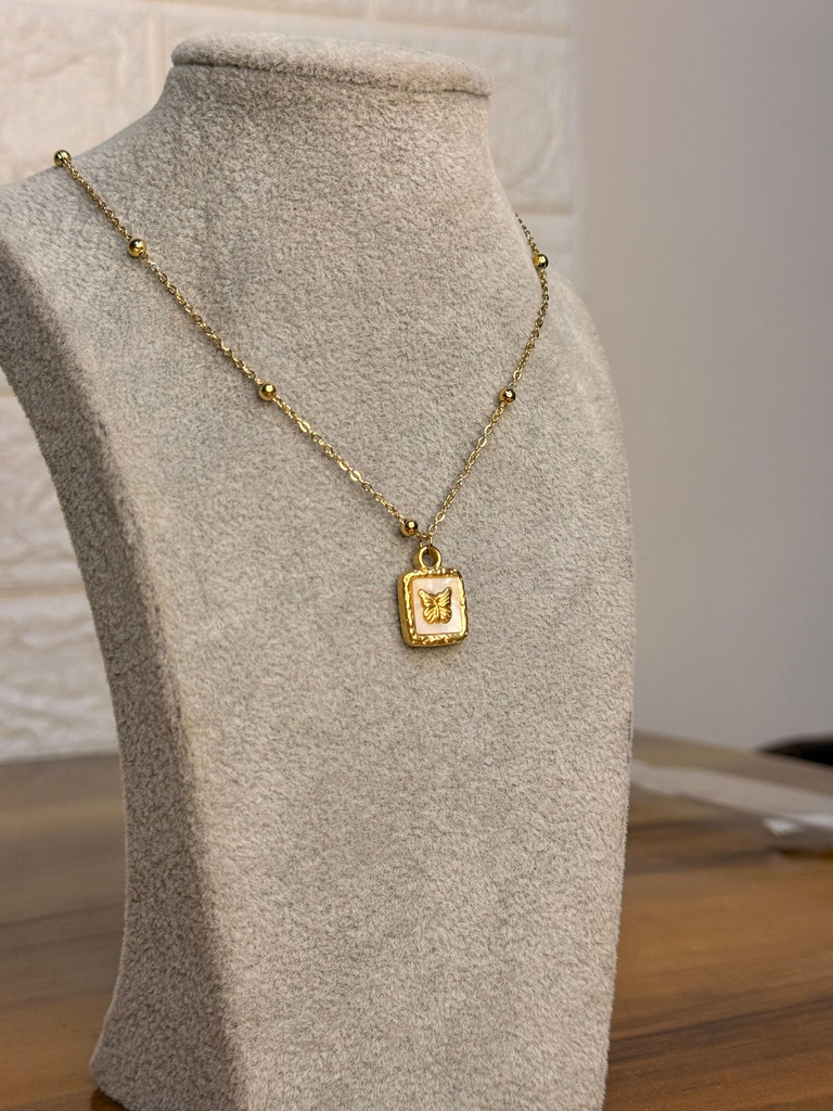 Vintage flutter enamel pendant