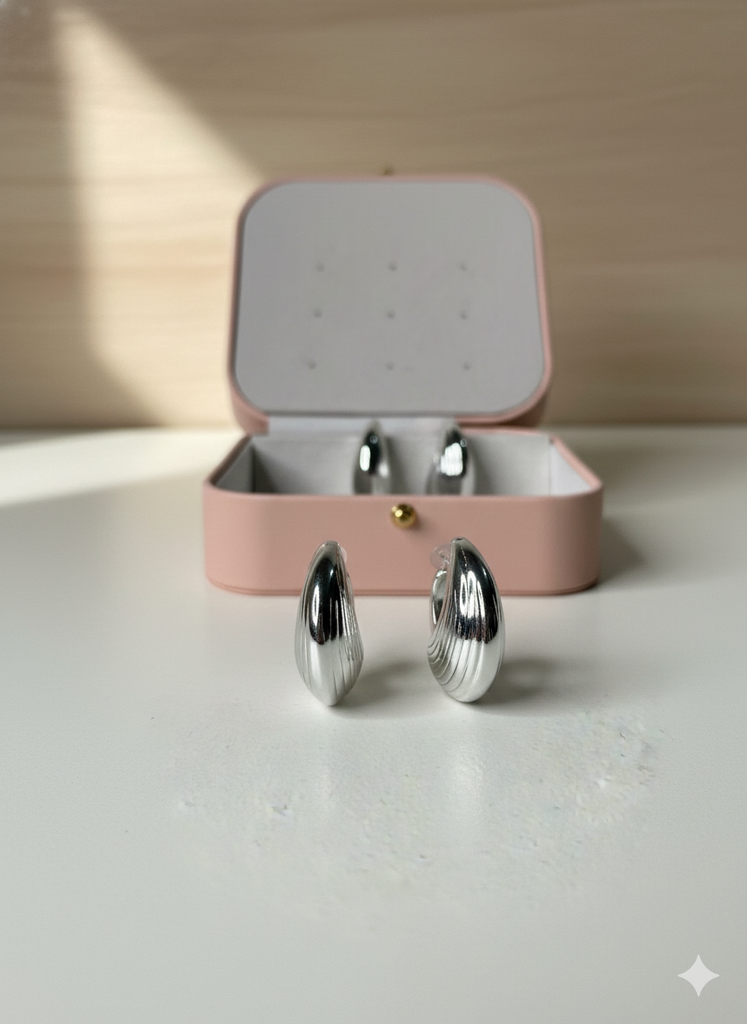 Silver striped drops