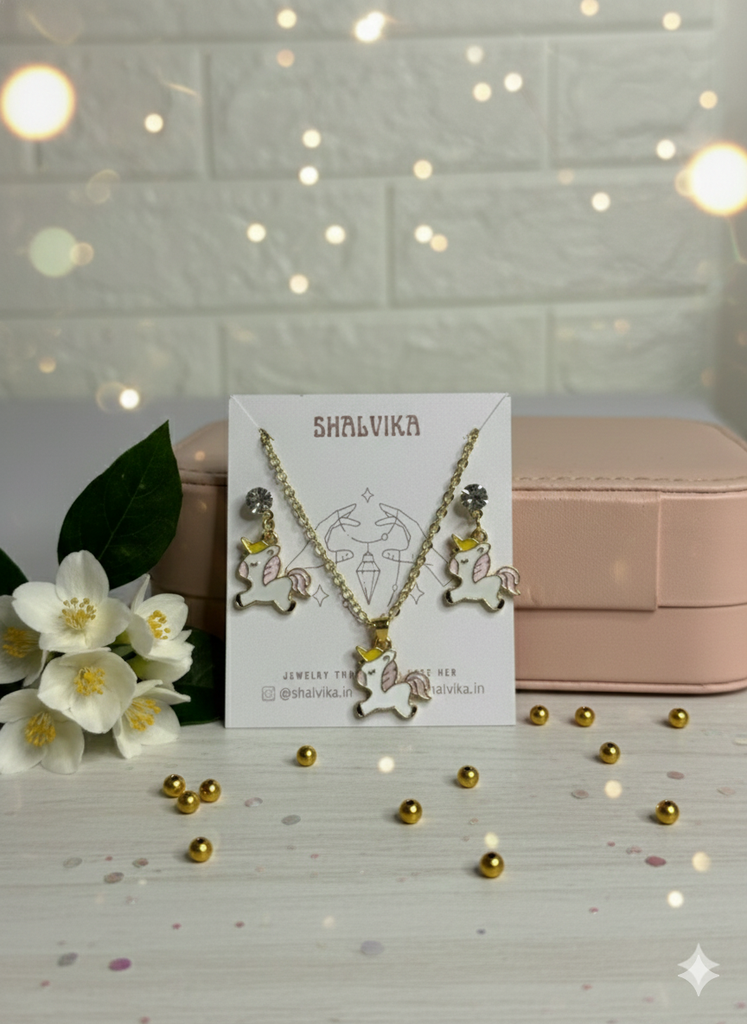 set with studs (unicorn)