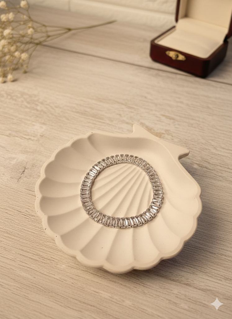 tennis bracelet (silver)