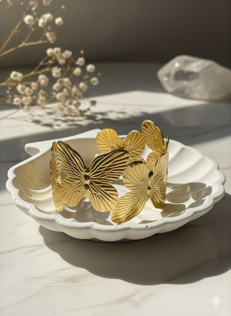 Butterfly bangle (gold)