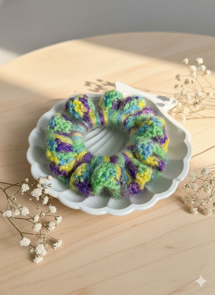 Shalvika's crochet scrunchie 