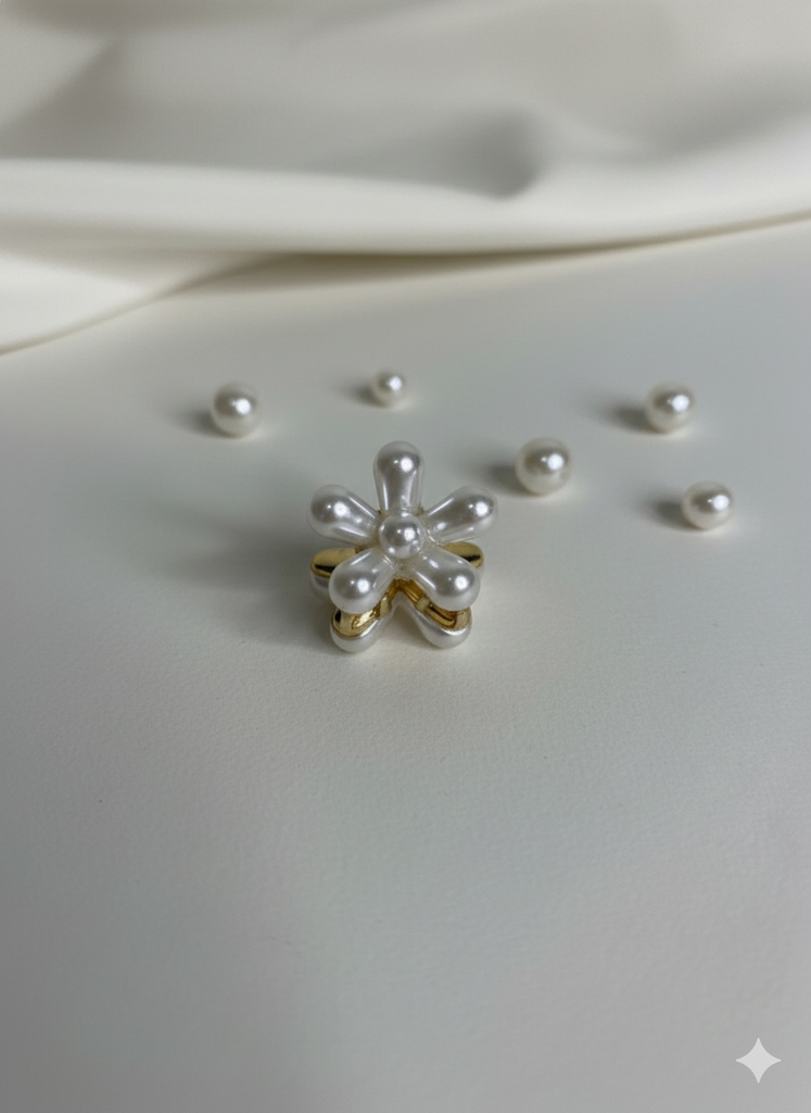 Pearl baby clip