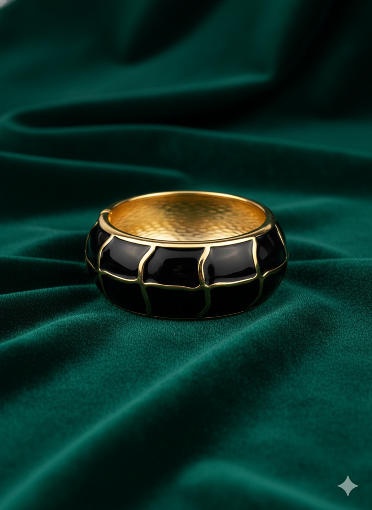 Enamel Bangle (Black)